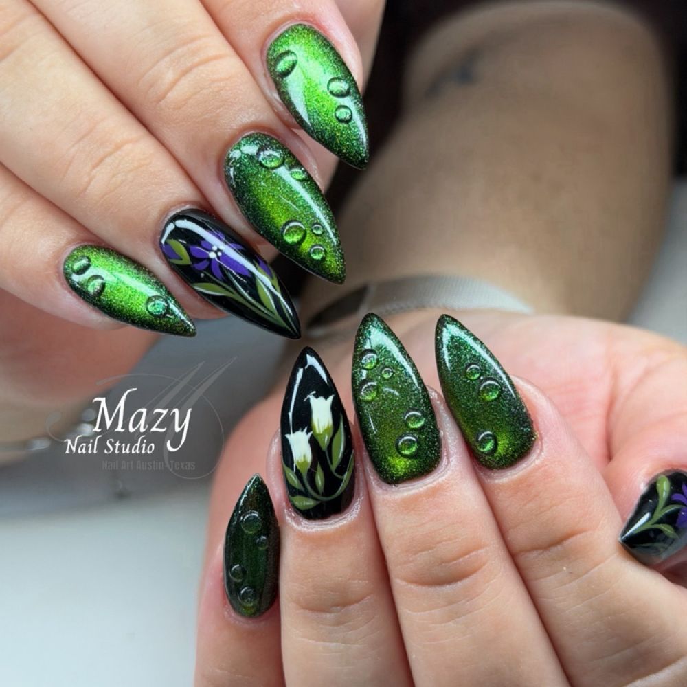 Nail work by Mazy Nail Studio